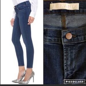 J Brand Mid Rise Cropped Skinny Jean - Skylight